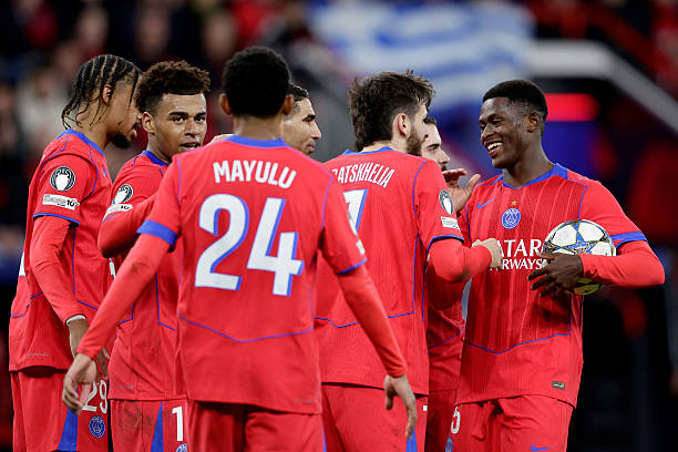 باريس سان جيرمان يكتسح ليفركوزن 7-2 في دوري الأبطال