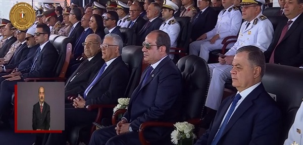 الرئيس السيسى يشهد الاحتفال بتخريج دفعة جديدة من طلبة كلية الشرطة