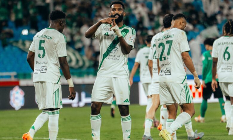 الأهلي يهزم النجمة 2-0 ويقتحم المربع الذهبي
