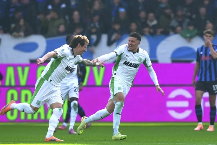 ساسولو يفوز علي أتالانتا 3-0 في الدوري الإيطالي