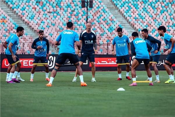 الزمالك يعين فيتور بيريرا مدربًا لحراس المرمى وكوستا ريبيرو للأحمال