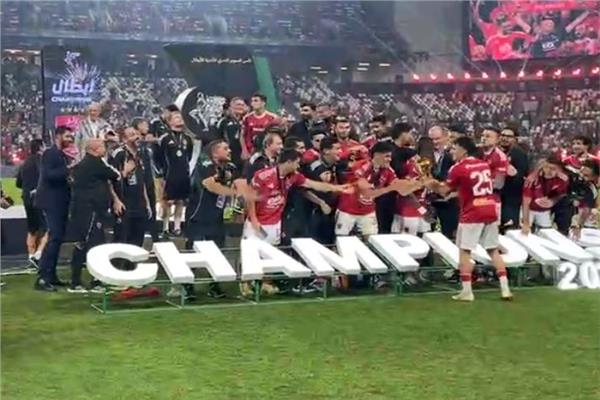 الأهلي يتوج بلقب بطل كأس السوبر المصري على حساب الزمالك