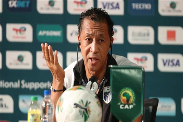 حفل جوائز كاف 2025| بوبستا أفضل مدرب في أفريقيا