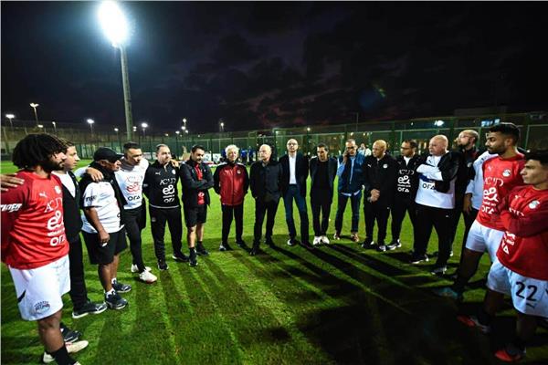 أبوريدة يؤازر المنتخب الوطني المشارك في كأس العرب