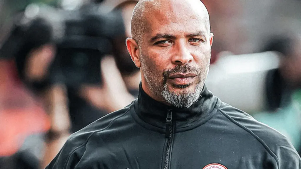 مدرب نيجيريا يتهم الكونغو الديمقراطية بأستخدام «السحر» خلال ركلات الترجيح