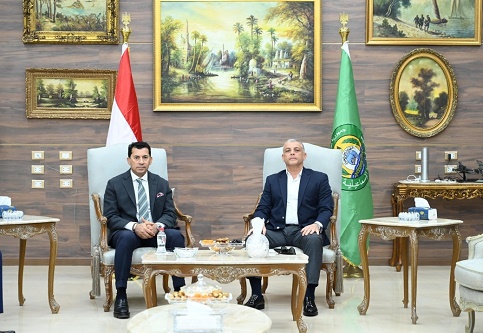 وزير الشباب والرياضة يجتمع باللجنة المؤقتة لإدارة الإسماعيلي