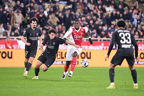 موناكو يفوز علي باريس سان جيرمان 1-0 في الدوري الفرنسي