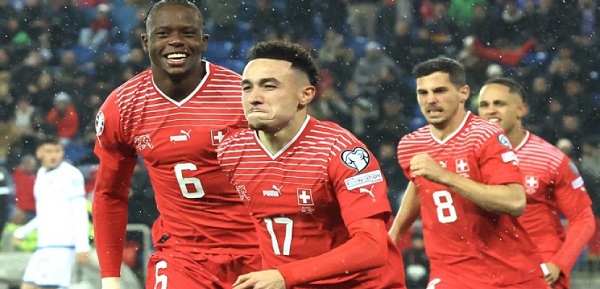 سويسرا تستضيف السويد الليلة لحسم تأهلها إلى مونديال 2026