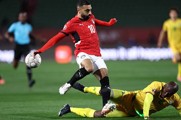 زيمبابوي يتقدم على منتخب مصر 1-0 في الشوط الأول