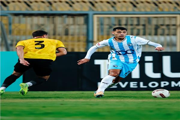 التعادل السلبي يحسم الشوط الأول بين كهرباء الإسماعيلية وبيراميدز