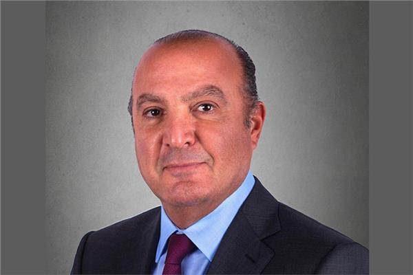 عضو مجلس الزمالك يتبرع بـ400 ألف دولار لسداد مستحقات اللاعبين الأجانب