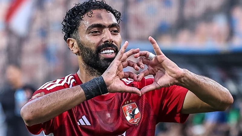 توروب يعلن قائمة الأهلي لمباراة إنبي