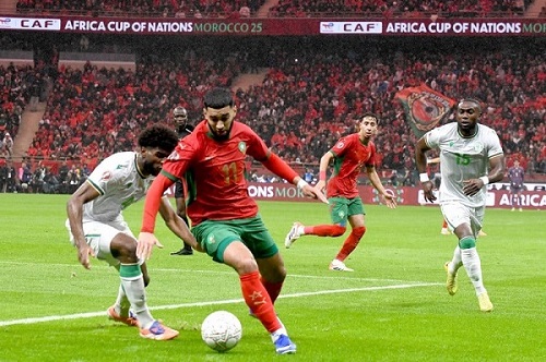 المغرب يفوز على جزر القمر 2-0 في افتتاح مشواره بأمم أفريقيا