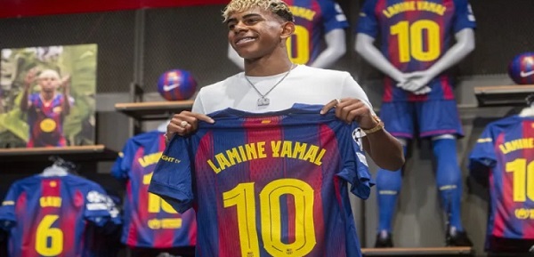 لامين يامال يتصدر مبيعات قمصان اللاعبين فى أوروبا لعام 2025