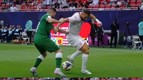 شوط أول سلبي بين تونس وسوريا في افتتاح كأس العرب