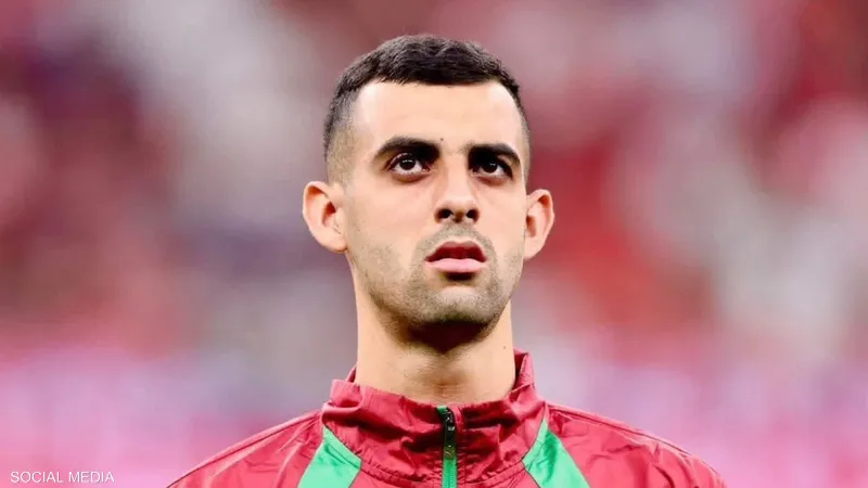 الأهلي يتعاقد مع المغربي يوسف بلعمري رسمياً