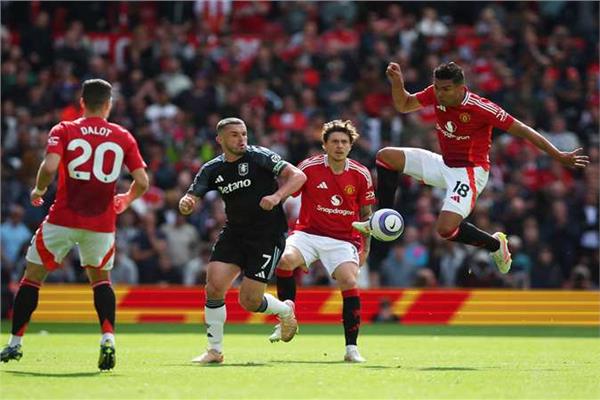 مانشستر يونايتد في ضيافة ليدز اليوم بالدوري الإنجليزي