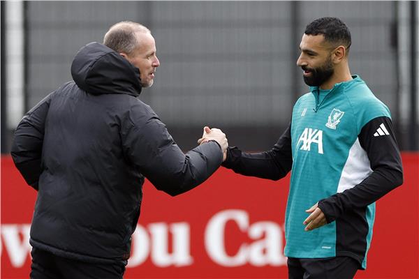 محمد صلاح يشارك في تدريبات ليفربول استعدادًا لمباراة مارسيليا الفرنسي