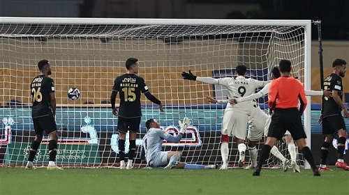 الحزم يفوز على ضمك 2-1 في الدوري السعودي