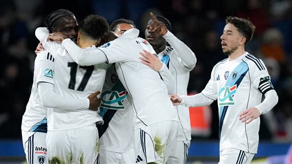 باريس إف سي يفجر مفاجأة ويقصي سان جيرمان من كأس فرنسا