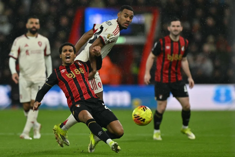 بورنموث يفوز على ليفربول 3-2 في الدوري الإنجليزي