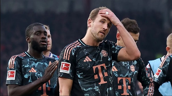 أوجسبورج يفوز علي بايرن ميونخ 2-1 في البوندسليجا