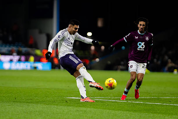 مانشستر يونايتد يتعادل مع بيرنلي 2-2 في البريميرليج