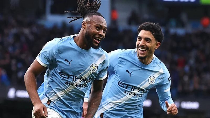 مانشستر سيتي يفوز على نيوكاسل 2-1 ويضغط علي أرسنال في الصدارة