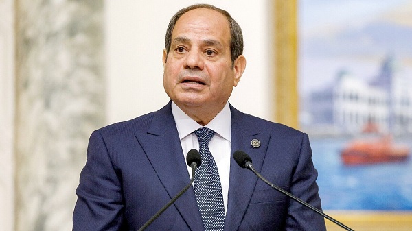 قرار جمهوري بترقية قائدي القوات البحرية والجوية إلى رتبة الفريق