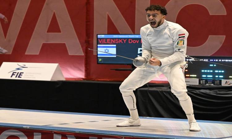 محمد السيد يحرز برونزية بطولة العالم لسيف المبارزة