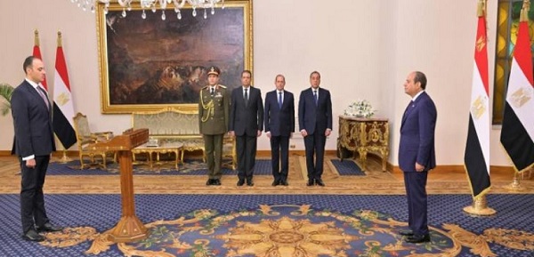 الرئيس السيسى يشهد أداء المحافظين ونوابهم الجدد اليمين الدستورية