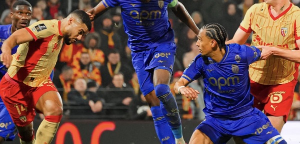 موناكو يفوز علي لانس 3-2 ويمنح هدية لسان جيرمان بالدورى الفرنسى