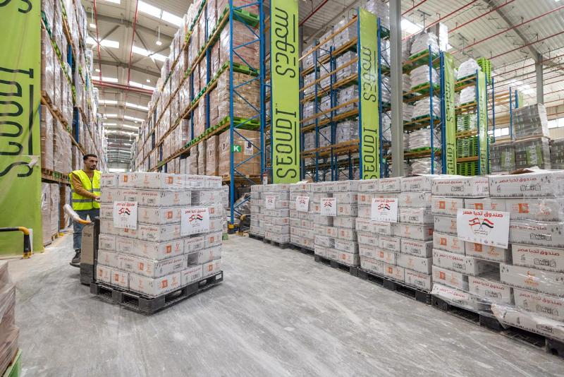 مصر تُرسل نحو ألف طن من المساعدات الإغاثية العاجلة للبنان