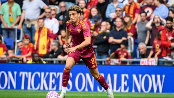 سطو مسلح علي منزل نجم منتخب المغرب في روما