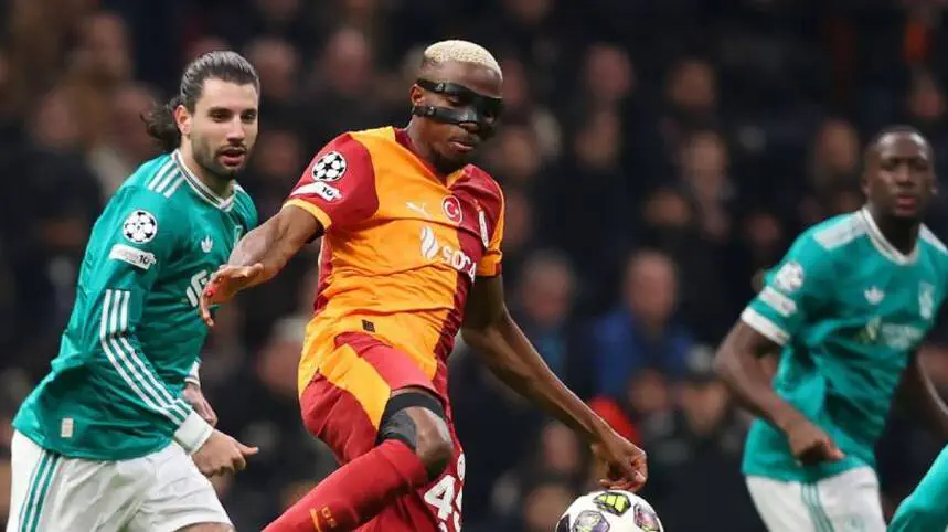 جلطة سراي يتقدم علي ليفربول 1-0 في الشوط الأول