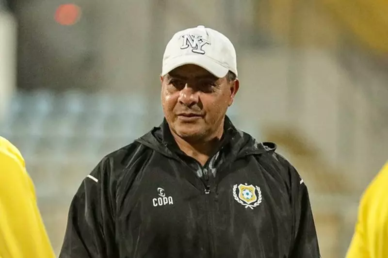 طارق العشري يرحل عن تدريب الإسماعيلي