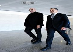 السفير المصري في الجزائر يحضر مران الزمالك قبل لقاء شباب بلوزداد