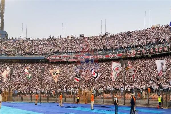 الزمالك يخصص أوتوبيسات لنقل الجماهير إلى برج العرب لحضور مباراة المصري