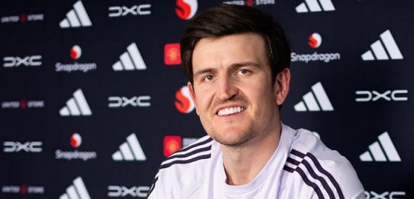 مانشستر يونايتد يمدد عقد ماجواير حتى 2027